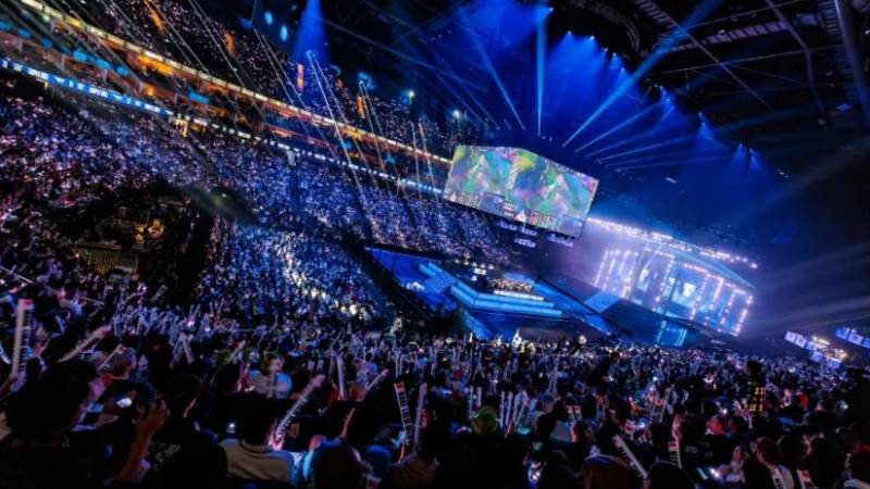 英雄联盟S16小组赛分组怎么定？抽签规则与出线形势解读